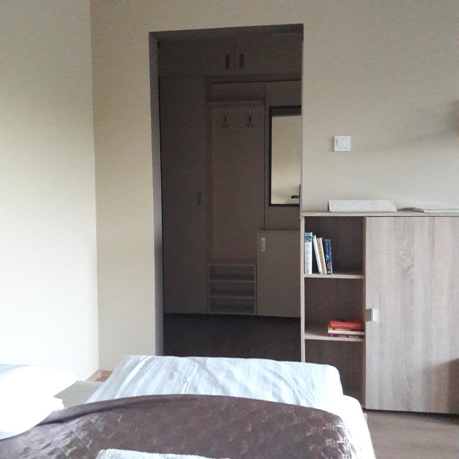 Studio 18 Apartman Kazincbarcika Eksteriør bilde