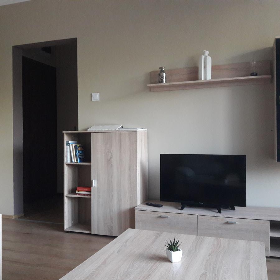 Studio 18 Apartman Kazincbarcika Eksteriør bilde